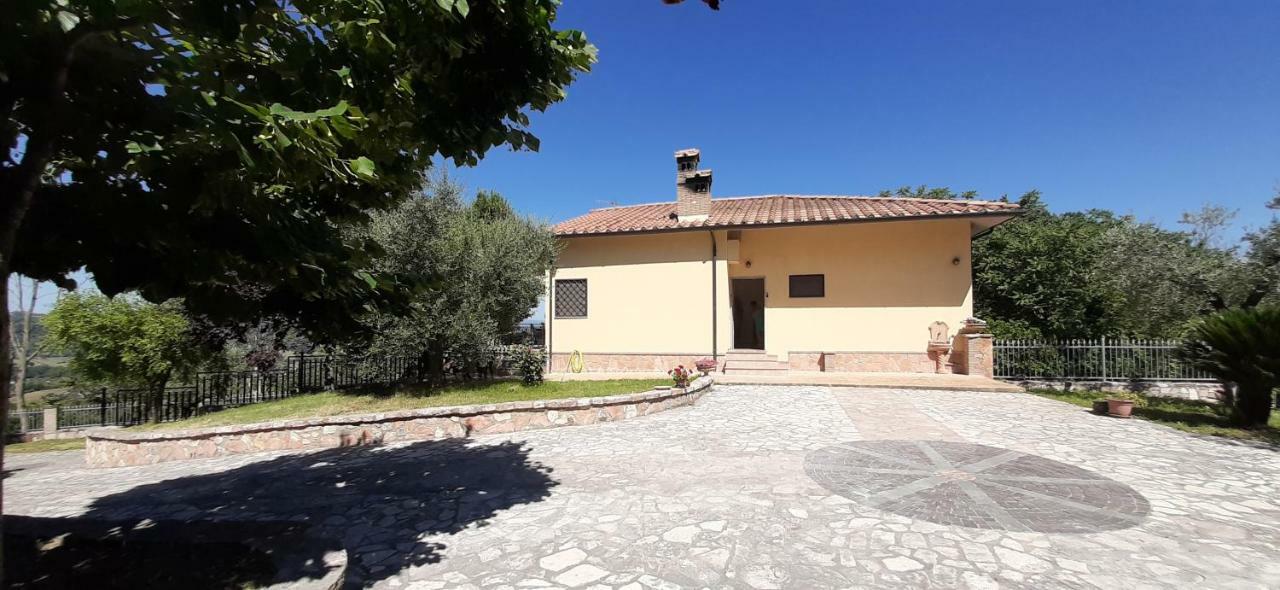 Villa Pacchini Poggio Mirteto Eksteriør bilde